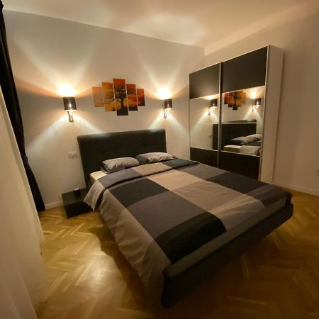 Appartamento Center Loft Buzău Esterno foto
